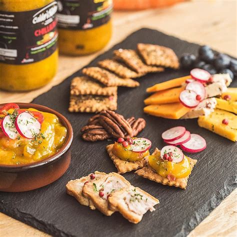 Curry Crackers: The Ultimate Party Snack for Spice Lovers